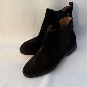 MATT AND NAT BLACK CHELSEA BOOTS
